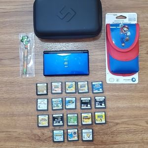 Nintendo Blue DS Lite With Pokémon Games Including Heartgold